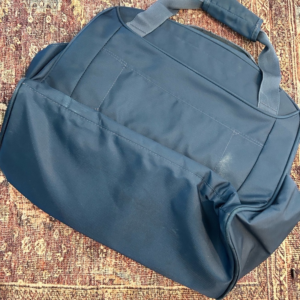 Samsonite Travel Bag - Picture 2 of 6